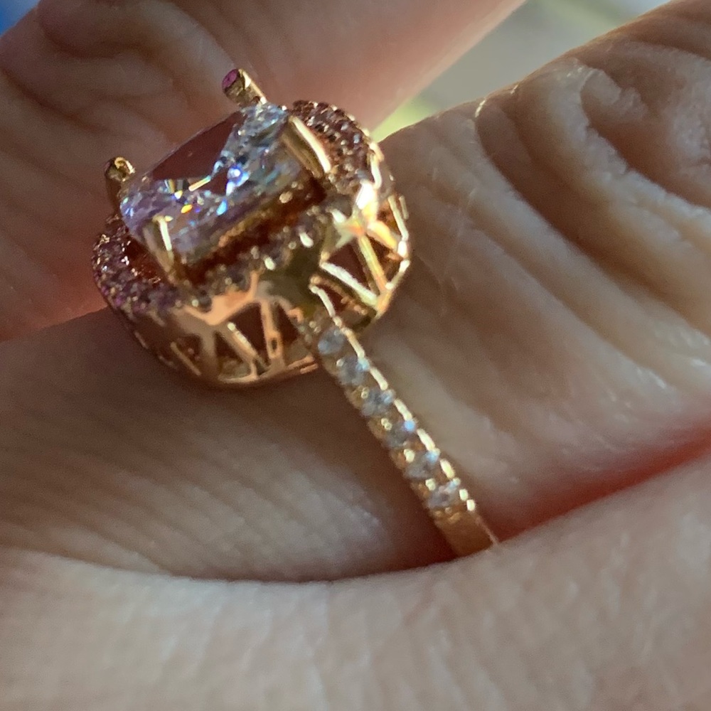 💎HPx2💎Super Gorgeos Halo Square Ring - Picture 7 of 9
